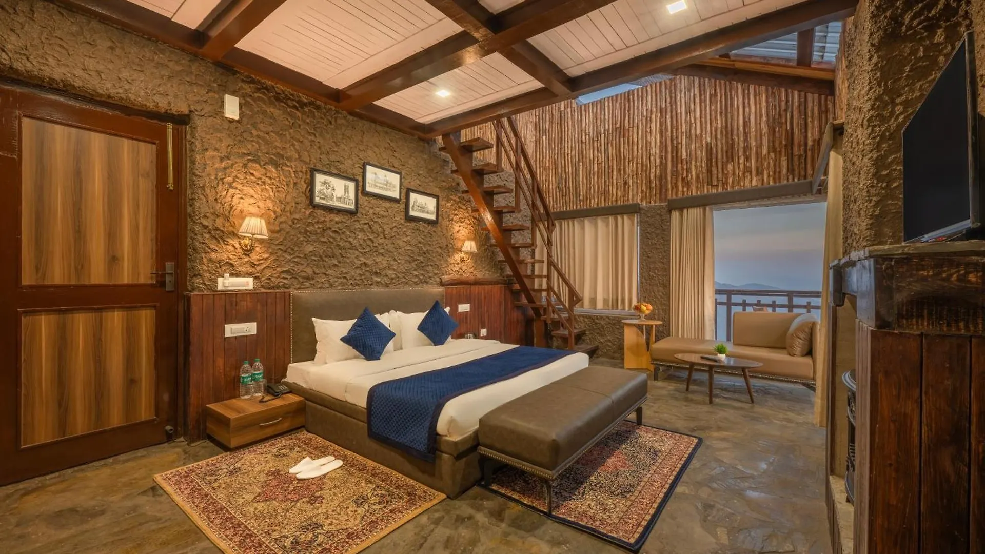 Hotel Wood Winds - A Best Valley View Hotel 심라